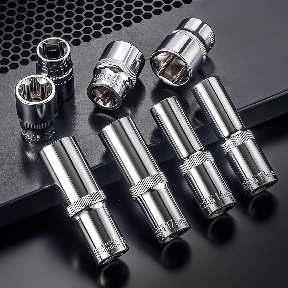 151pcs CR-V Hand Tools for Car Auto Repair 1/4-Inch Socket Set Ratchet Torque Wrench Combo for Home Use OEM Customizable Support